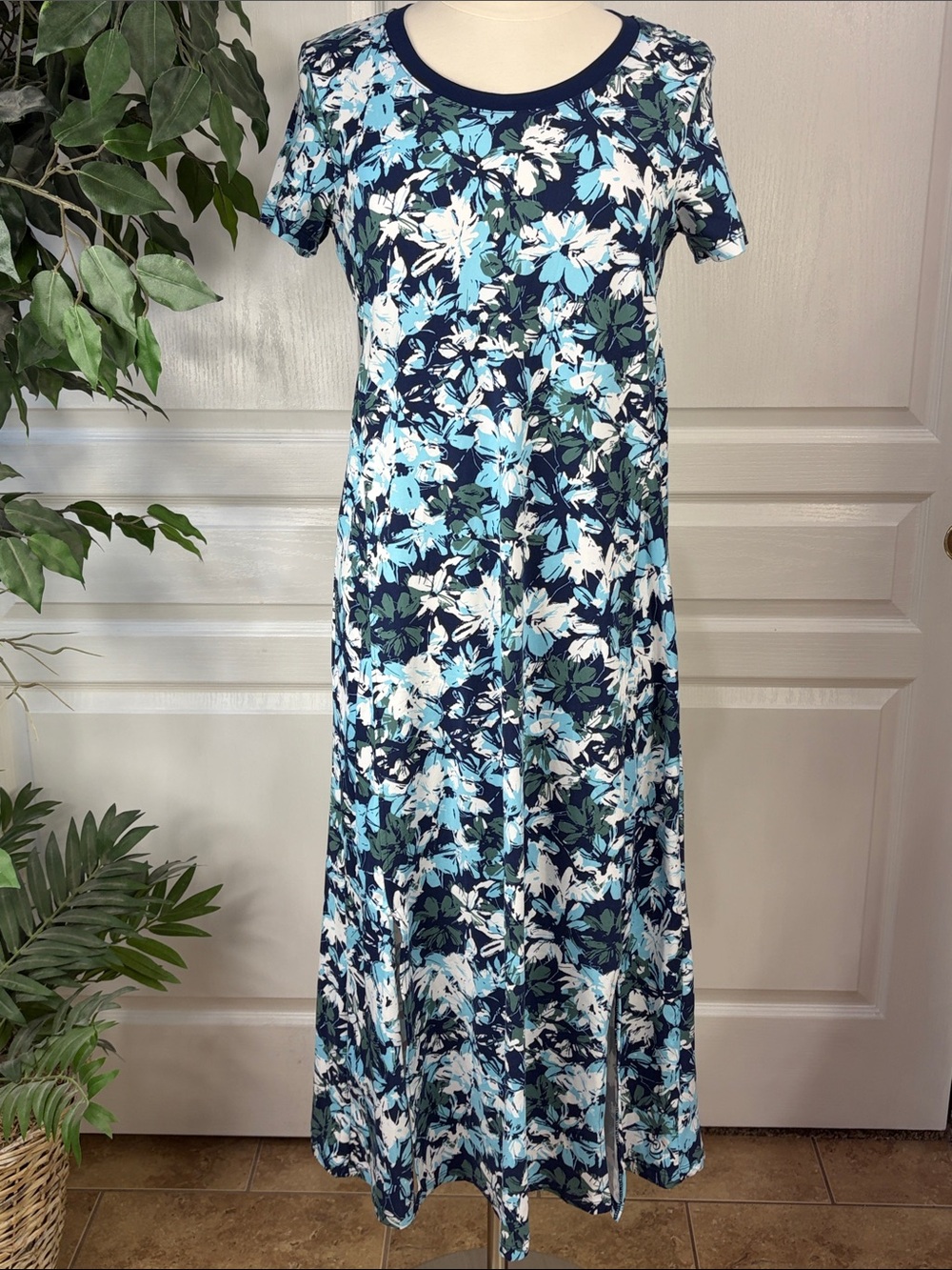Cuddl Duds Flexwear Short-Sleeve Maxi Dress ~ Blue Camo Floral